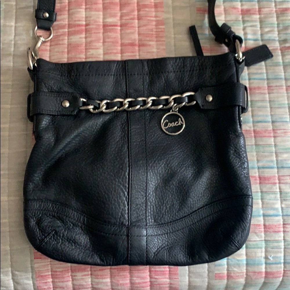 Coach Signature Chain Crossbody F19722